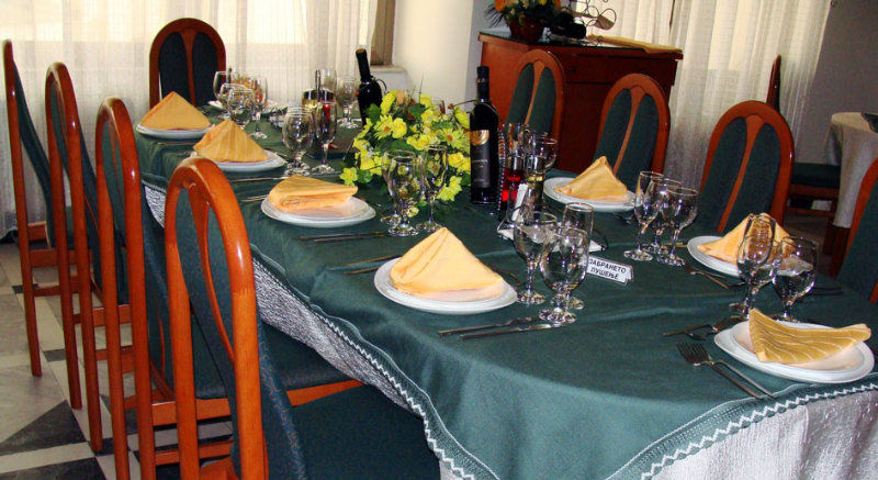 Hotel Kristal Palas Prilep Restoran gambar